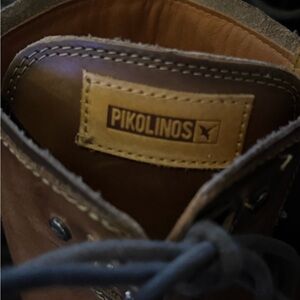 Pikolinos Tan Leather Footwear